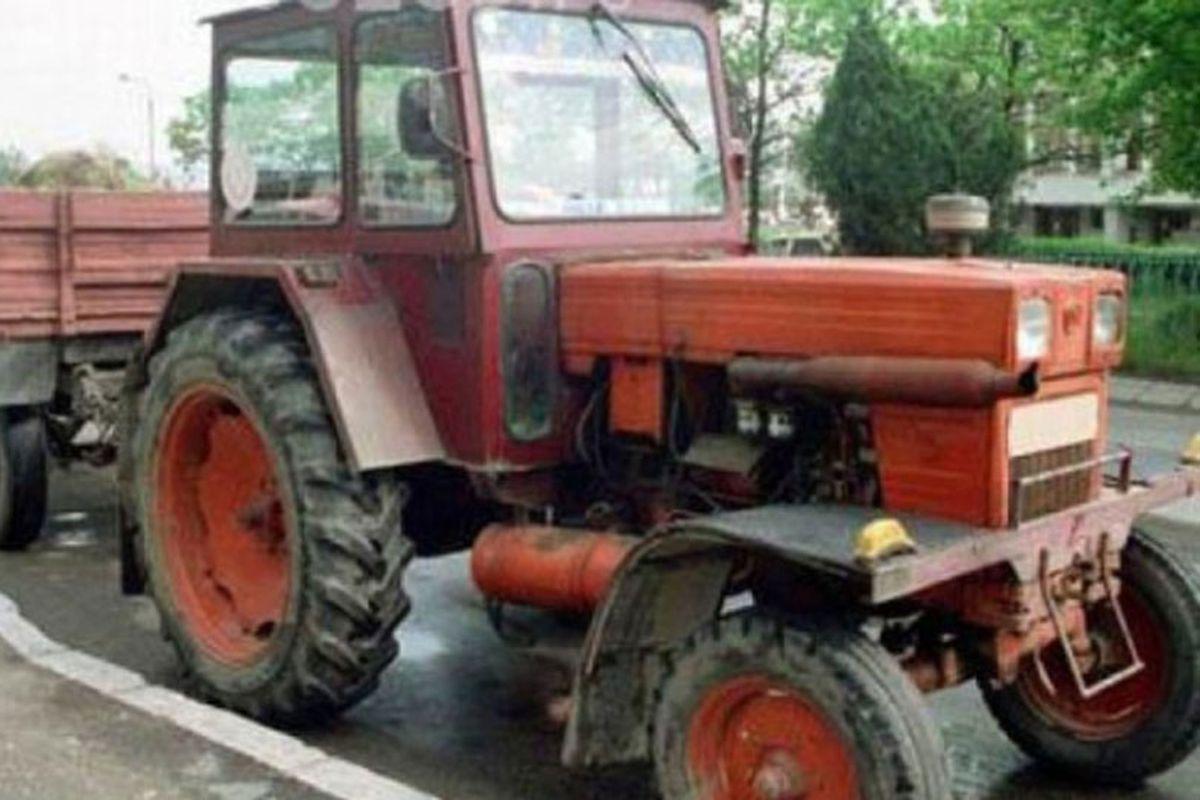 O Fetiță De Doi Ani A Murit Călcată De Tractor In Neamț Prinsă Sub Remorcă Libertatea