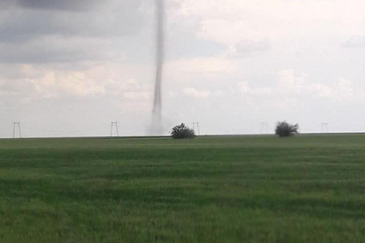 Tornadă In Slobozia Nouă Din Județul Ialomița Video Libertatea