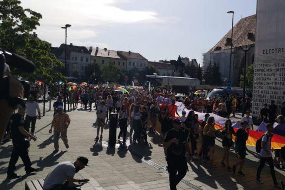 Circa 3 000 De Participanți La Marșul Cluj Pride Au Cerut Legalizarea Parteneriatelor Civile Pentru Comunitatea Gay Libertatea