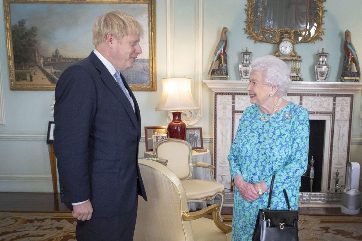 Guvernul Lui Boris Johnson Ii Va Cere Reginei Elisabeta A Ii A Să