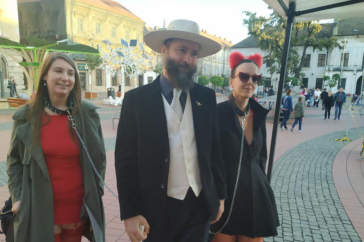 fete frumoase din Timișoara care cauta barbati din Timișoara Cauta i un barbat pentru PDF ul de noapte
