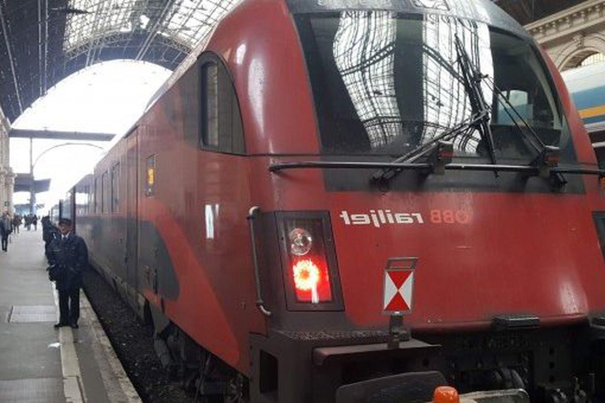Se Introduce Tren Direct Viena Satu Mare Peste Tot Va Circula