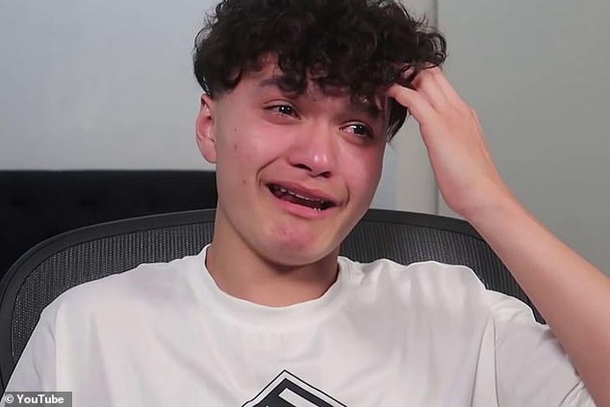 Youtuber Cu 2 Milioane De Abonați Interzicere Pe Viață La Fortnite Libertatea