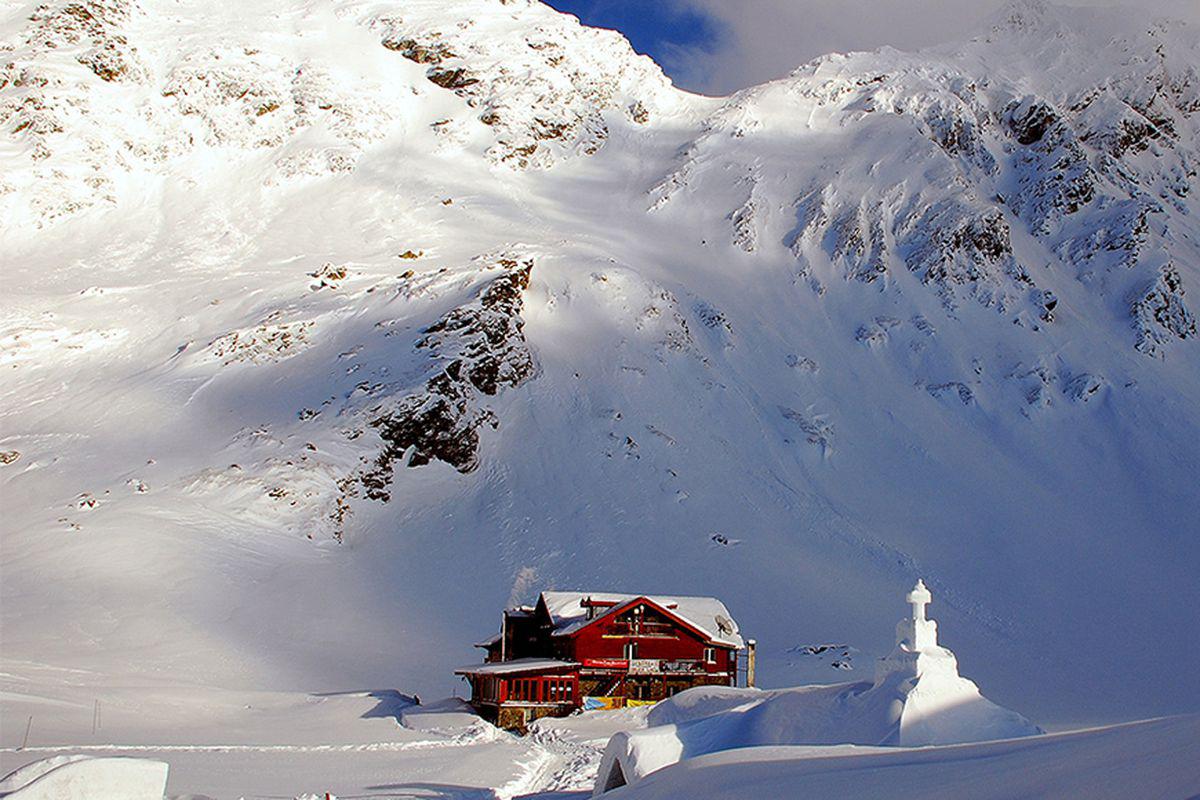 Cel Mai Mare Strat De Zăpadă Din țară 35 De Centimetri La Balea Lac Risc De Avalanșe Libertatea