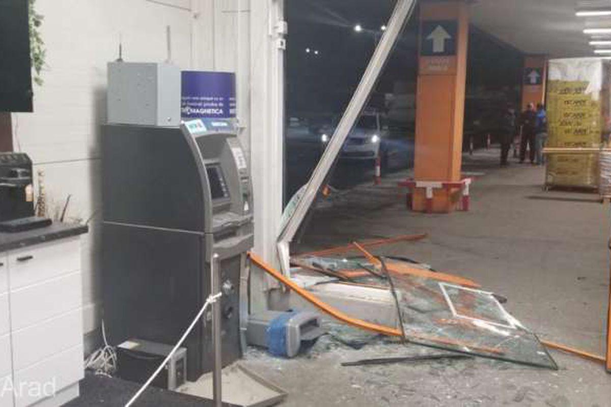 Bancomat Aruncat In Aer In Galați Jaful La Aproape O Săptămană După Spargerea Din Otopeni Stiri știri Romania Libertatea Libertatea