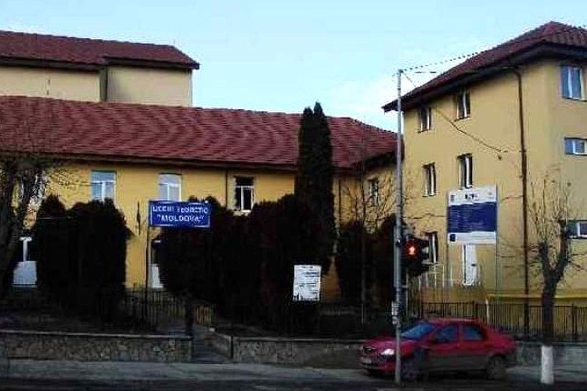 Sancțiuni Pentru Moartea Fetiței Nevăzătoare La Liceul Din Targu Frumos Libertatea