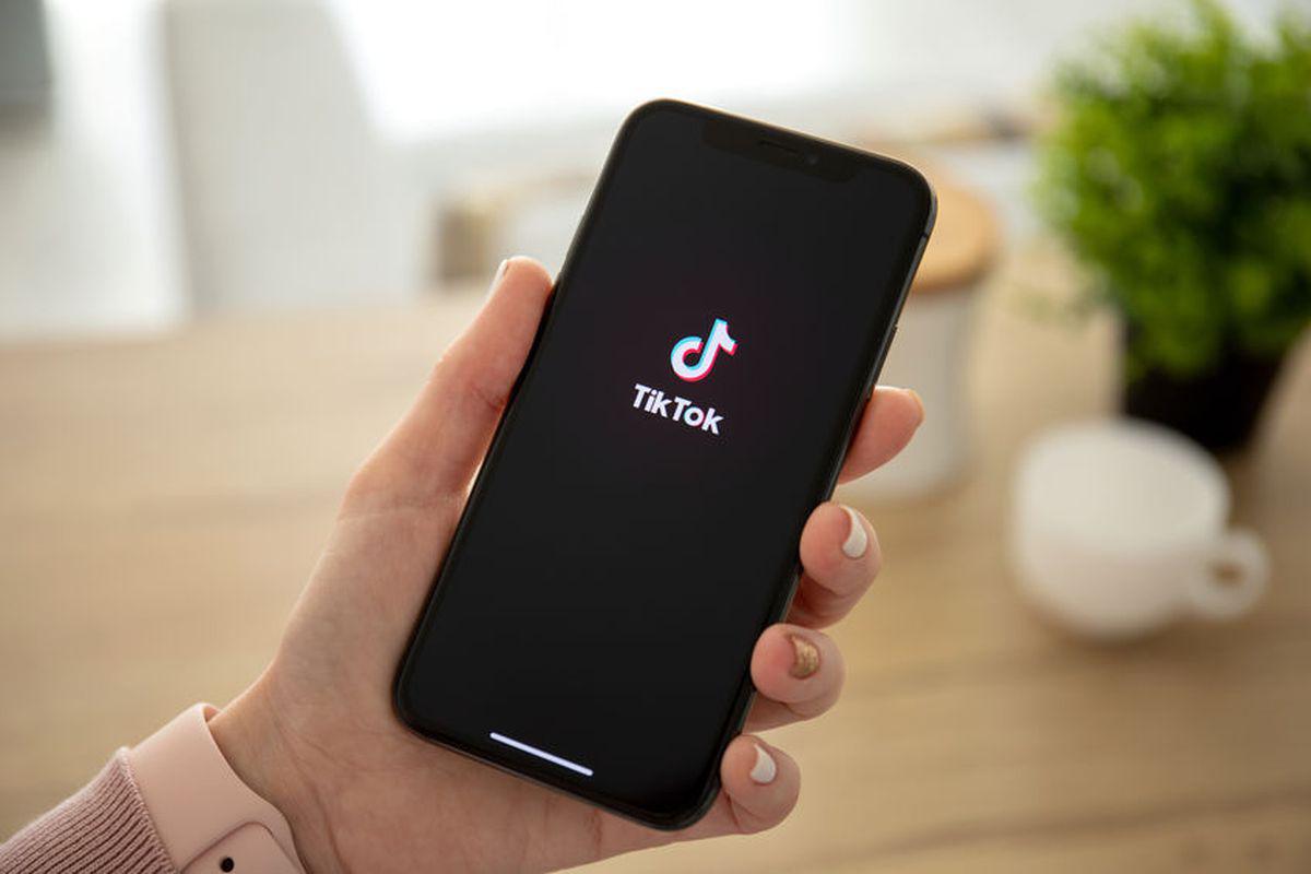 Ce Este Tiktok Cum Funcționează și Care Sunt Cele Mai Populare