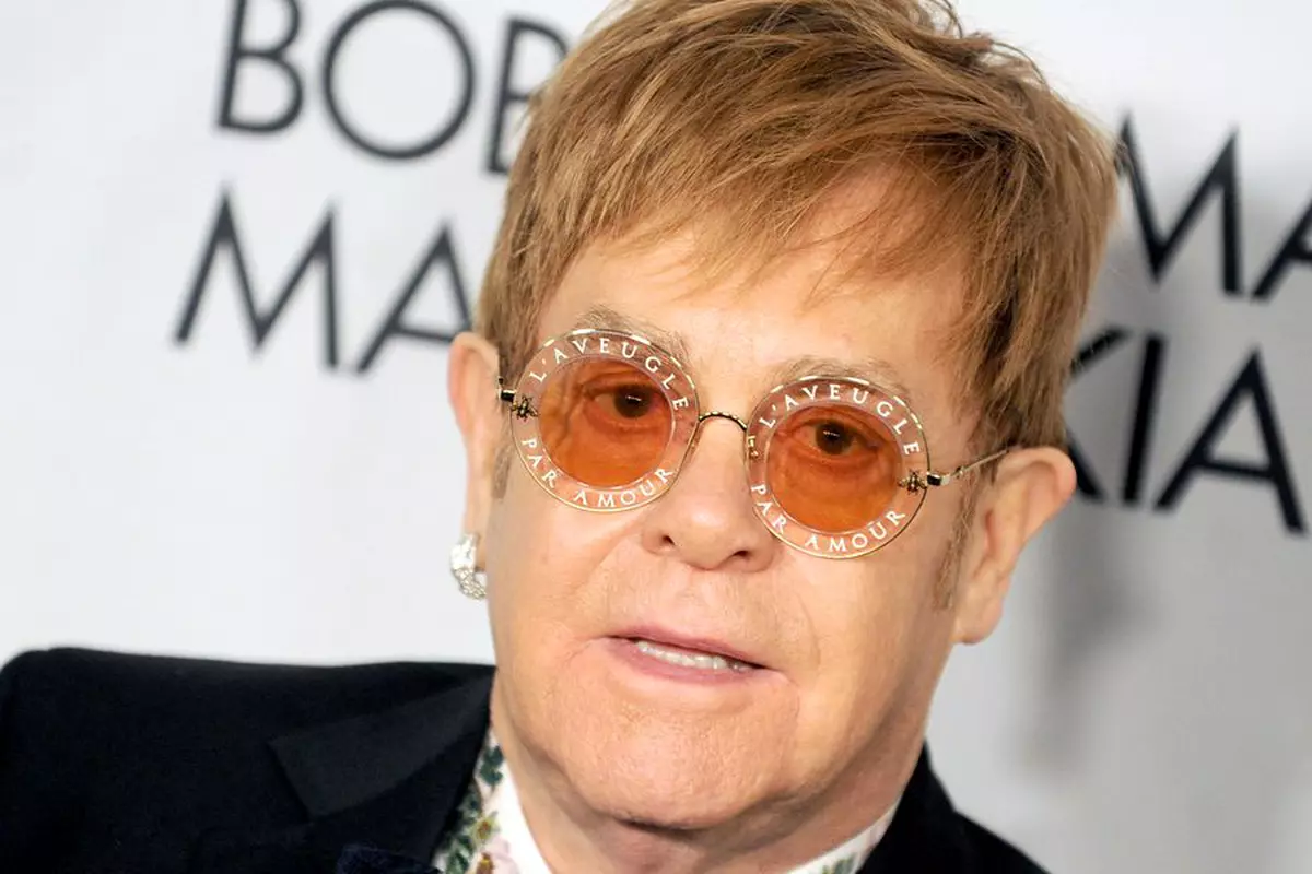 Marea A Emis Monedă Onoarea Lui Elton John | Libertatea