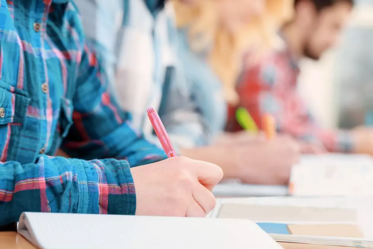 Titularizare 2019 Peste 27 700 De CandidaÈ›i InscriÈ™i ParticipÄƒ La Proba ScrisÄƒ Libertatea