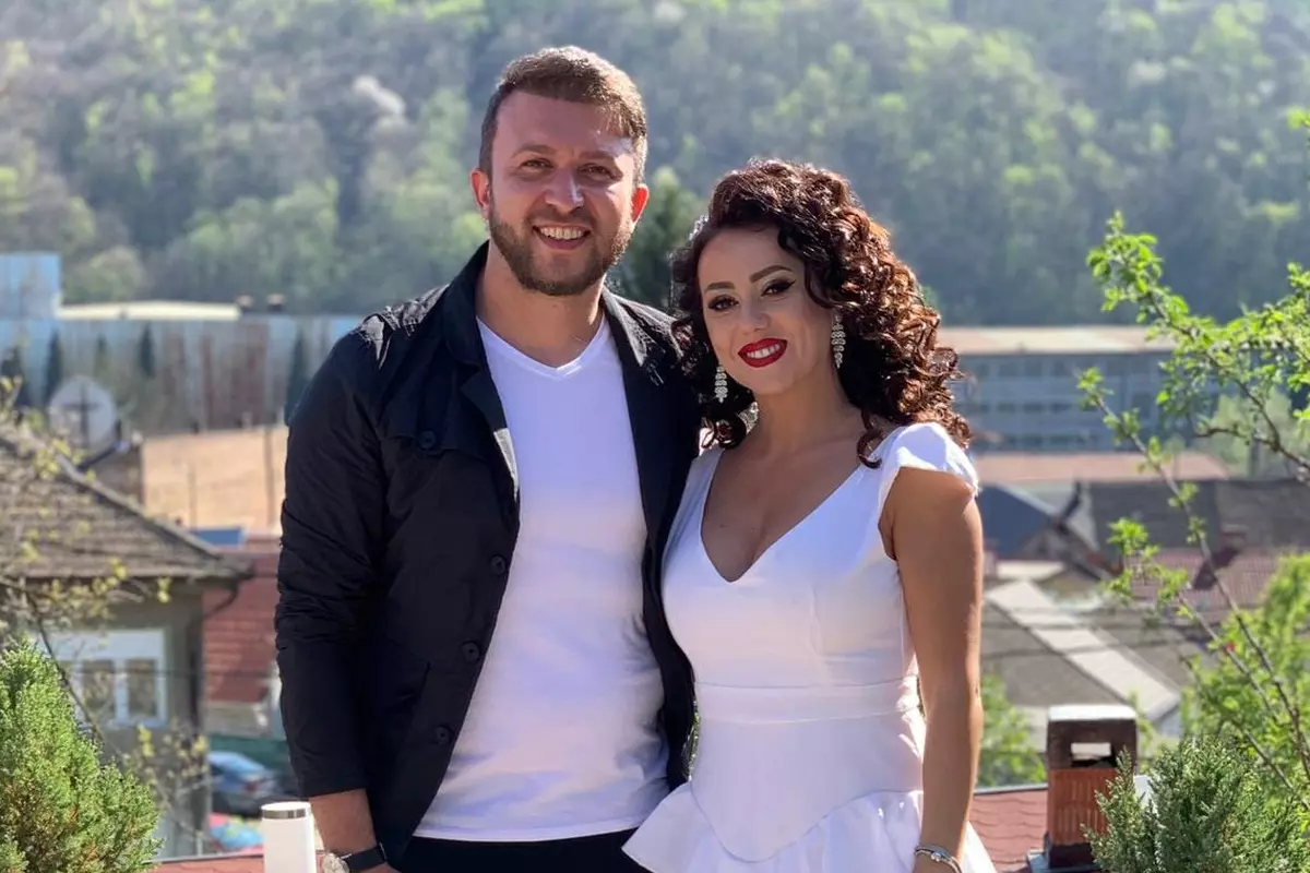 Larisa Fosta SoÈ›ie A Lui Marian DrÄƒgulescu S A CÄƒsÄƒtorit A Doua OarÄƒ Cum A ArÄƒtat Rochia De MireasÄƒ Libertatea