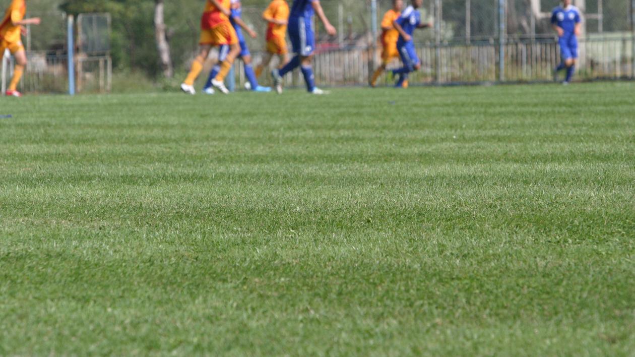 Tricolorii sub 18 ani s-au făcut de râs pe un teren...ca de biliard