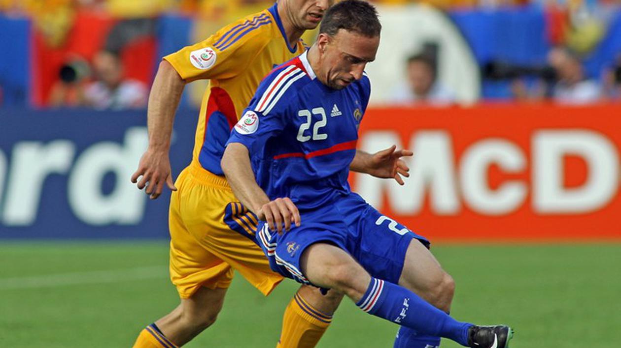 Sondaj | Cine credeţi că va câştiga partida România – Franţa?
