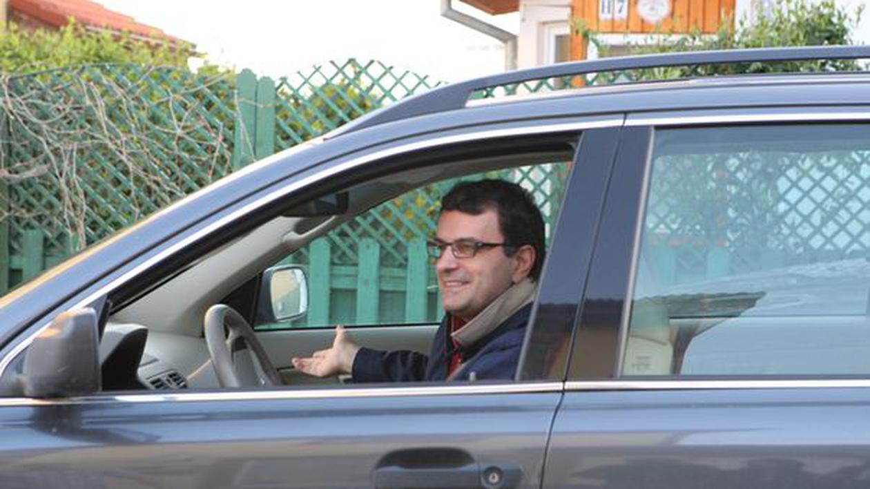 Lucian Mândruţă conduce o nouă maşină: "E cea mai bună săptămână din viaţa mea de şofer"