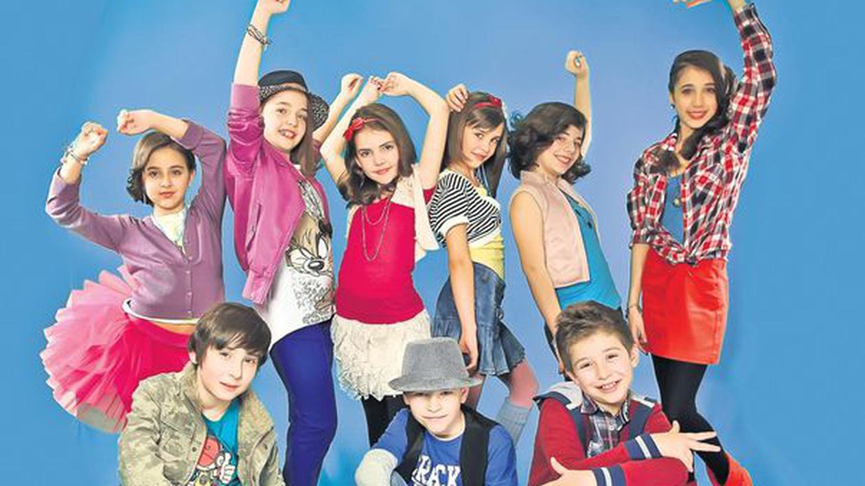 Competiţia "Dance Dance", de la Disney Channel, aproape de final. Votează cel mai bun dansator!