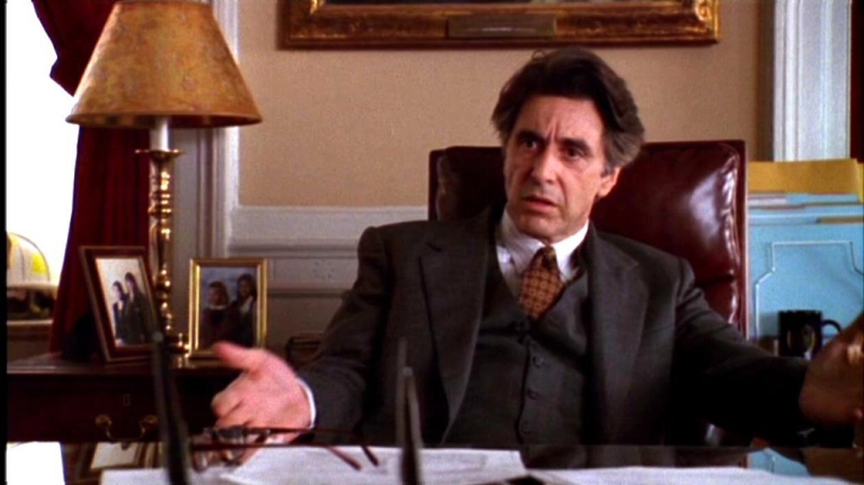 Iubita lui Al Pacino vrea să-i dăruiască un copil celebrului actor