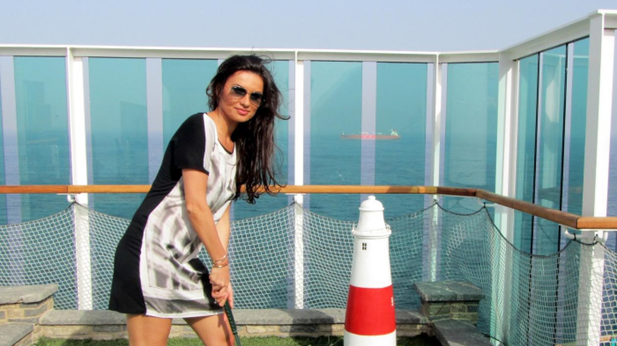 Mirela Stelea a jucat golf pe un vas de croazieră