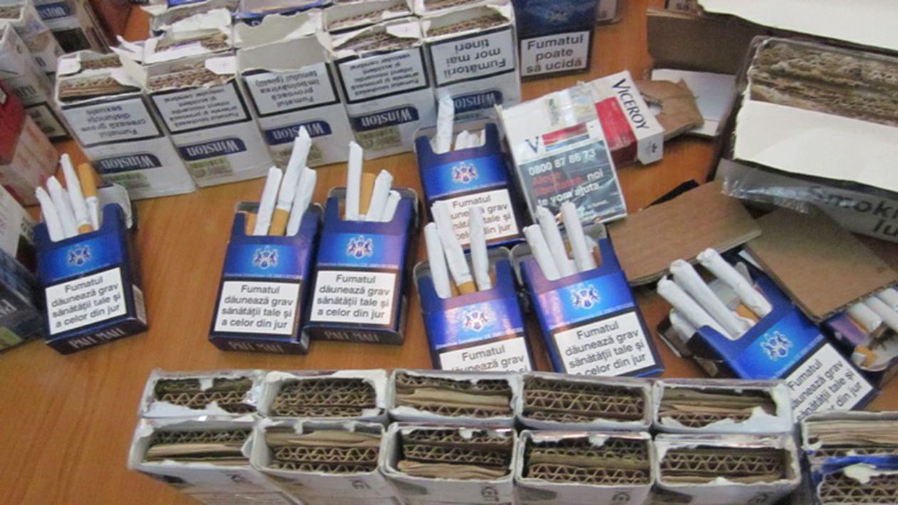 Scumpirea ţigărilor a dus la un număr tot mai mare de traficanţi! Poliţiştii de frontieră au prins 120 de contrabandişti