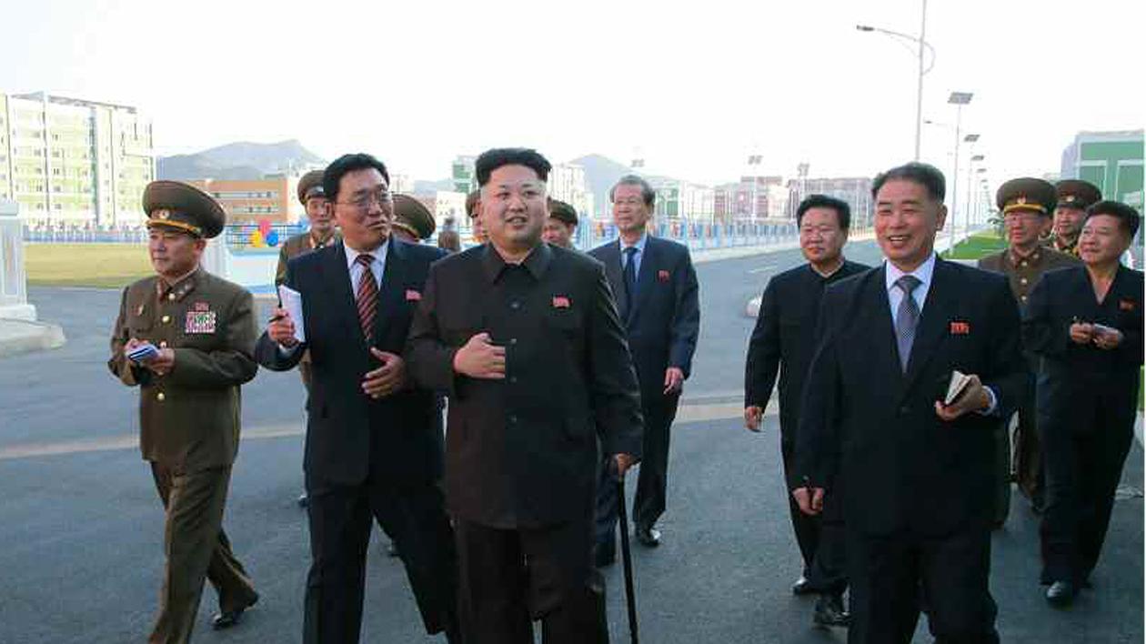 Prima apariţie în public a lui Kim Jong-un după o lună, la Phenian