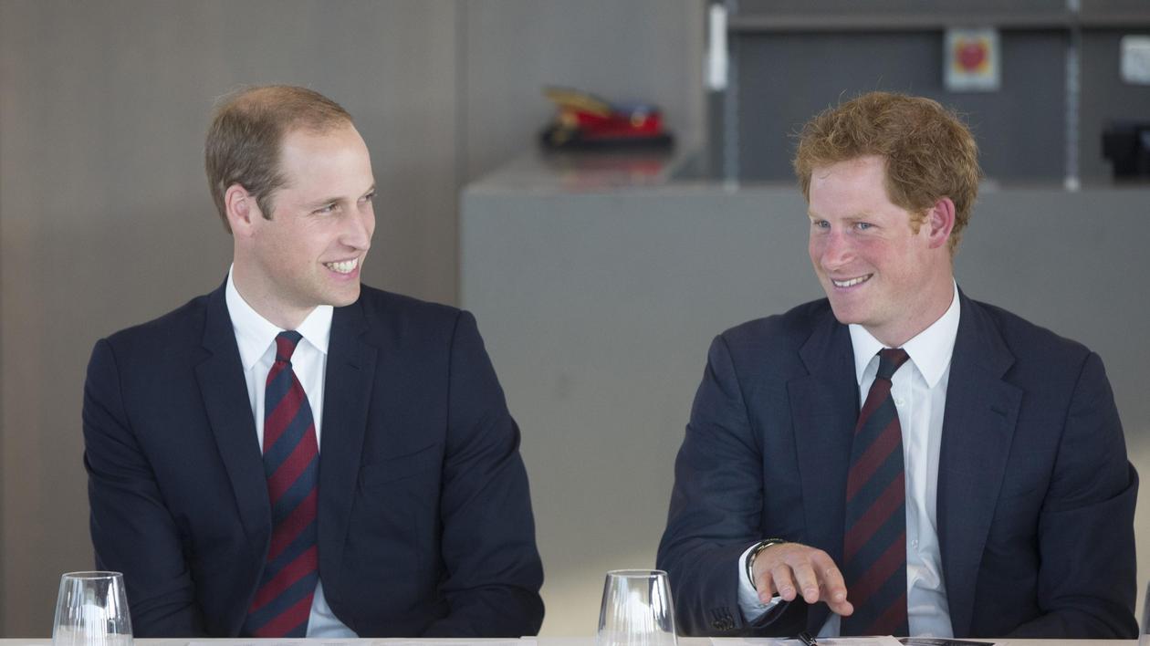 ŞOC la CASA REGALĂ! PRINŢII HARRY ŞI WILLIAM, implicaţi într-un MARE SCANDAL CU DROGURI