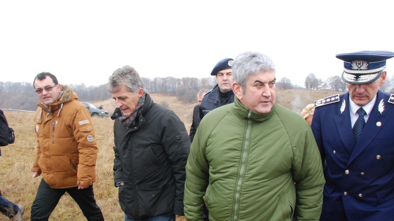 Gabriel Oprea, mesaj de condoleanțe pentru familiile victimelor din accidentul aviatic de la Sibiu