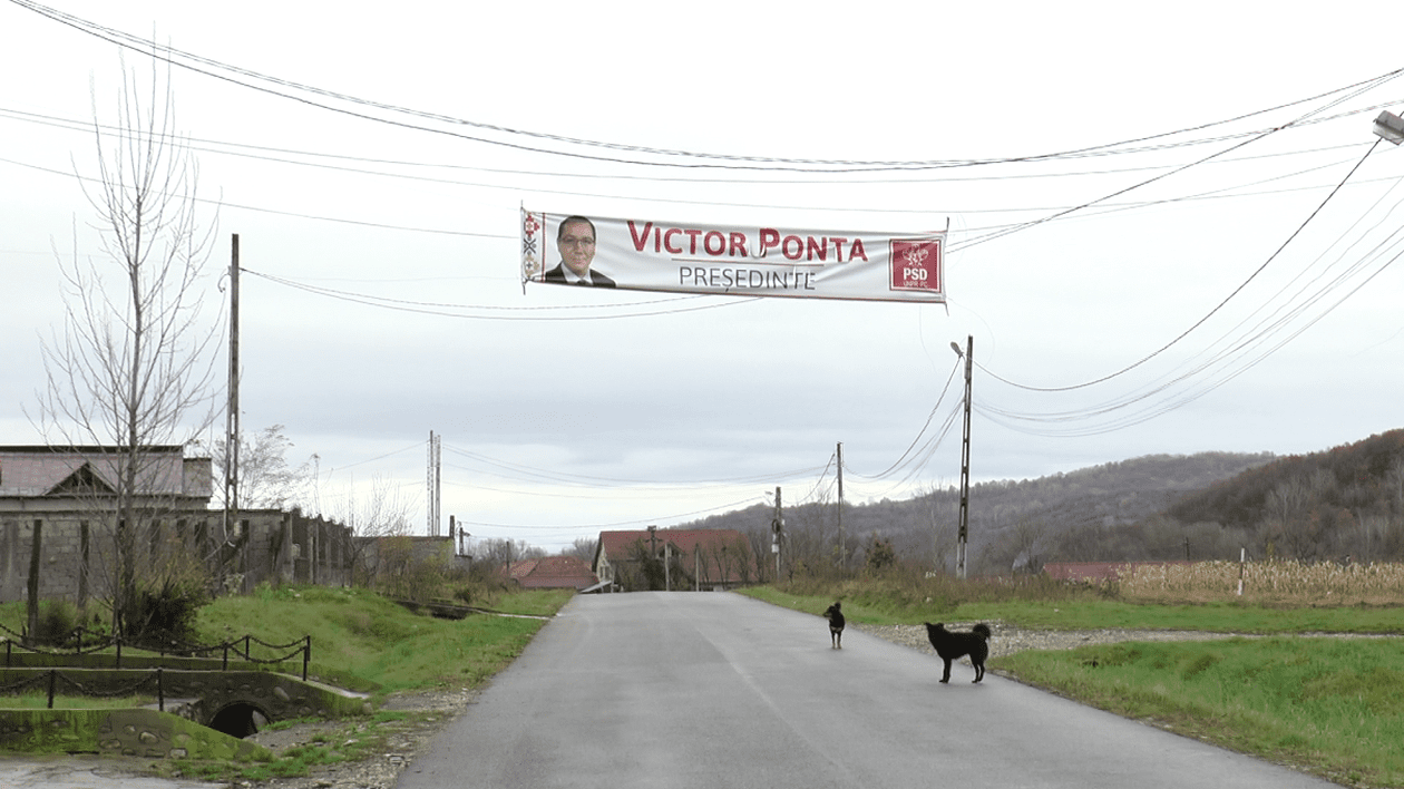 Jale într-un sat din Gorj, împânzit de susținători de-ai lui Ponta: ”Voiam să iasă un președinte patriot”
