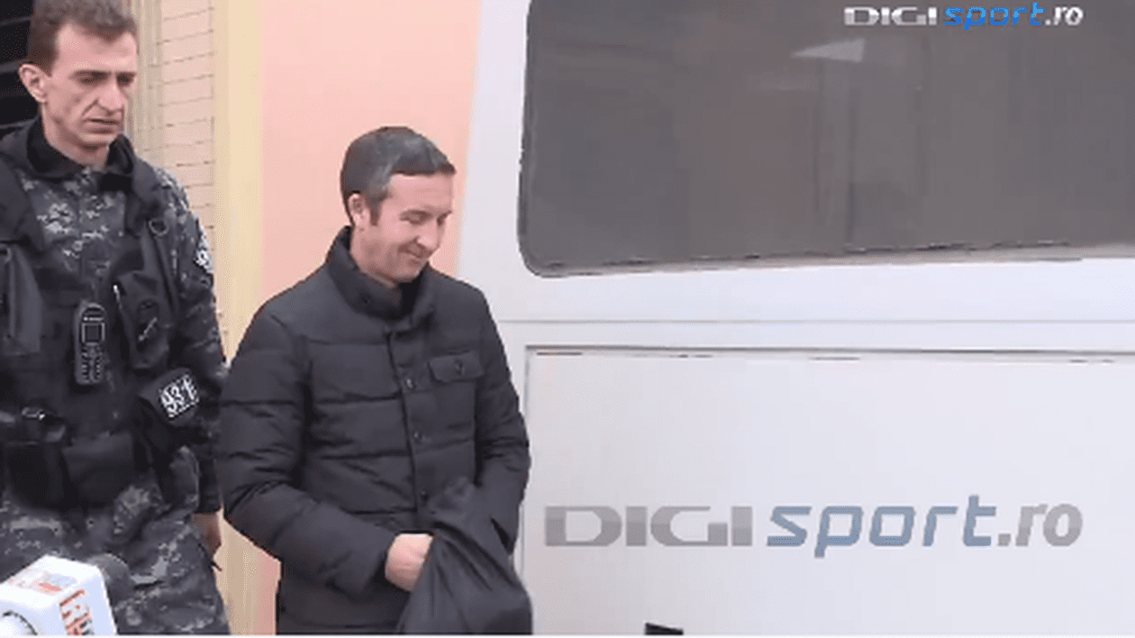 Mihai Stoica a scăpat de gratiile de la Jilava! ^Fostul manager de la Steaua a fost liberat condiționat după 731 de zile de detenție / VIDEO