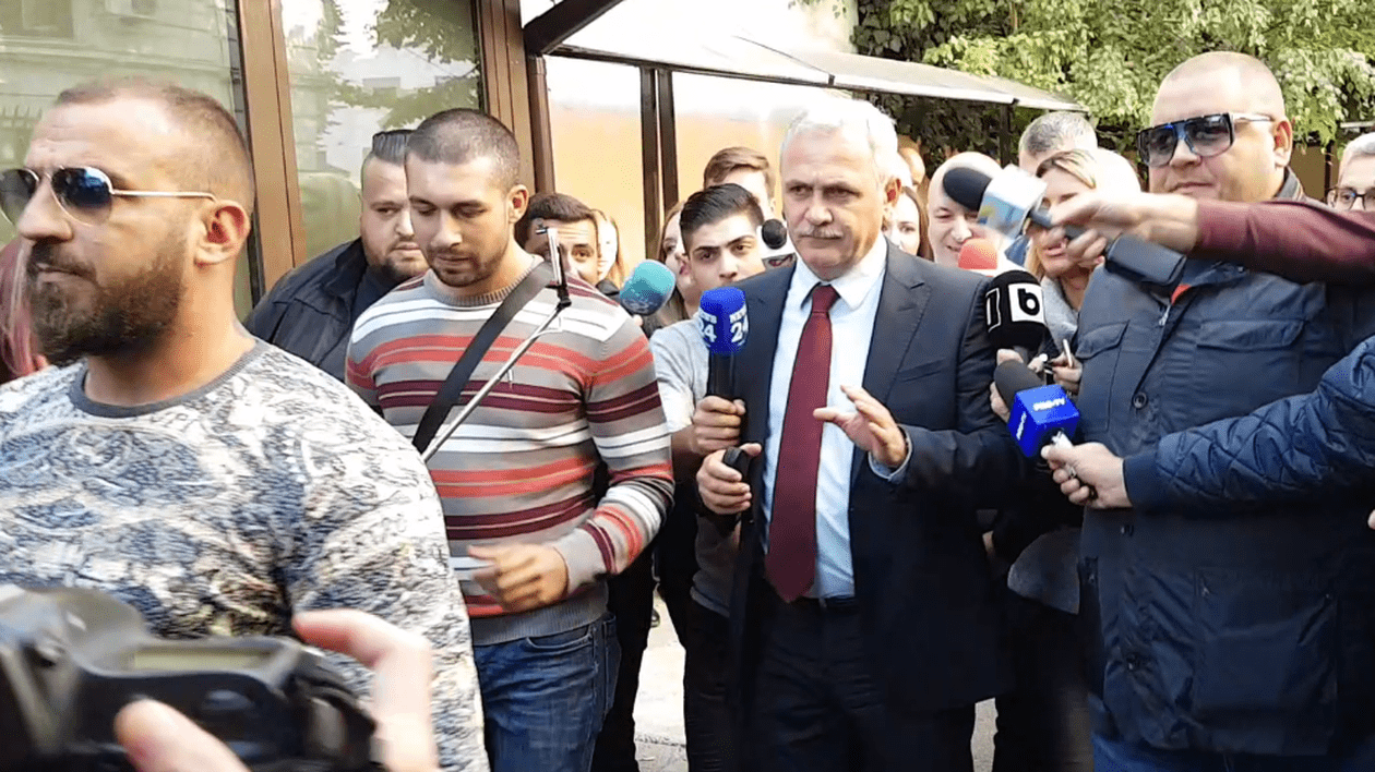 Liviu Dragnea, escortat de patru bodyguarzi