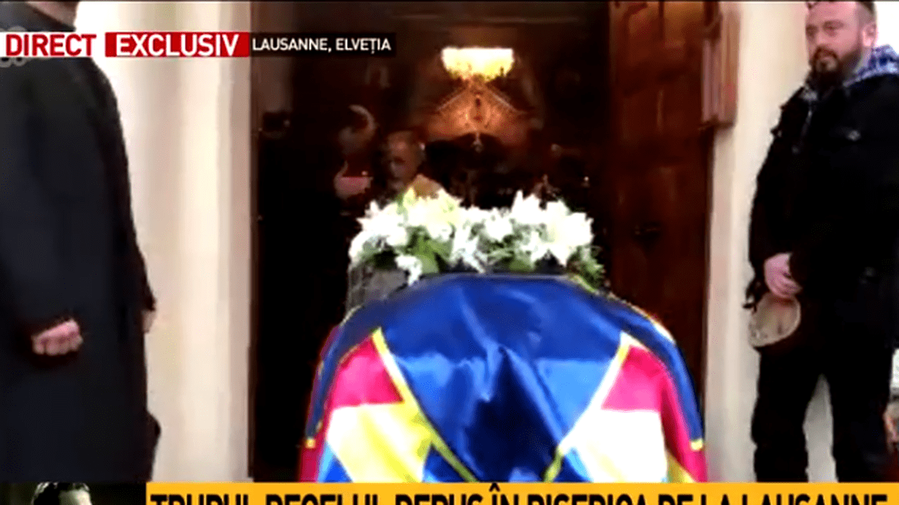 Sicriul cu trupul Regelui Mihai, depus la Biserica din Lausanne