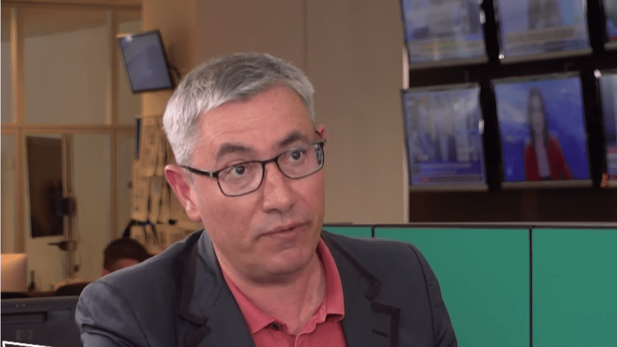 PSD, acuzat că foloseşte banii publici pentru a plăti jurnalişti apropiaţi, printre care şi pe Doru Buşcu. Reacţia lui Buşcu: "Unul ca mine irită PSD. Așa procedează ei"