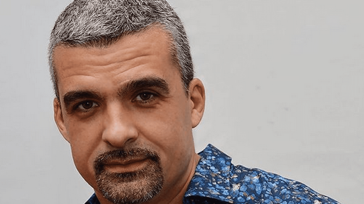 Mesajul lui Aurelian Temișan după ce Marcel Pavel a fost confirmat cu COVID-19. Cei doi filmau pentru emisiunea Te cunosc de undeva. “Viața se trăiește azi”