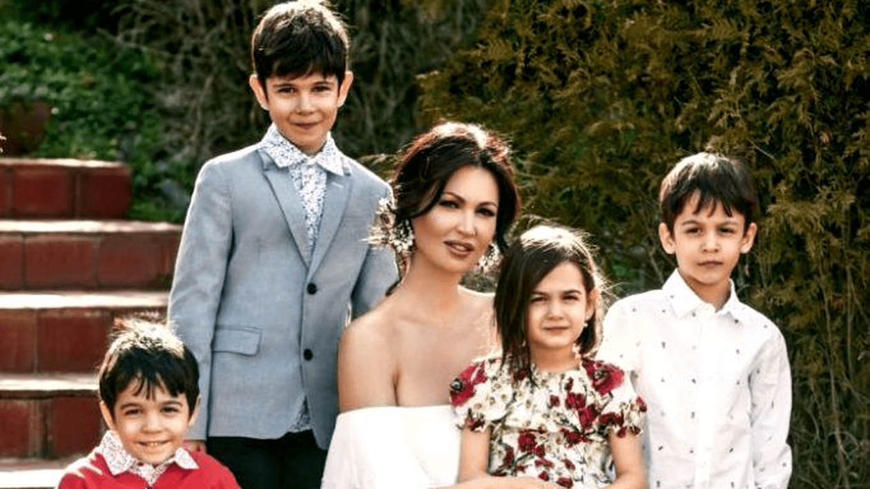 Nicoleta Luciu și cei patru copii