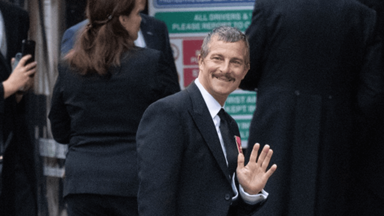 Aventurierul Bear Grylls, la înmormântarea reginei Elisabeta a II-a. Ce alte celebrități au mai fost prezente