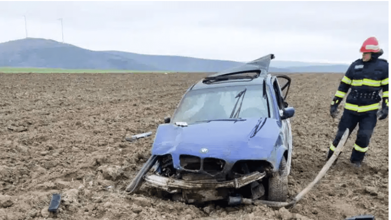 Doi minori şi un tânăr de 21 de ani au murit într-un accident rutier produs pe E 87, în județul Tulcea