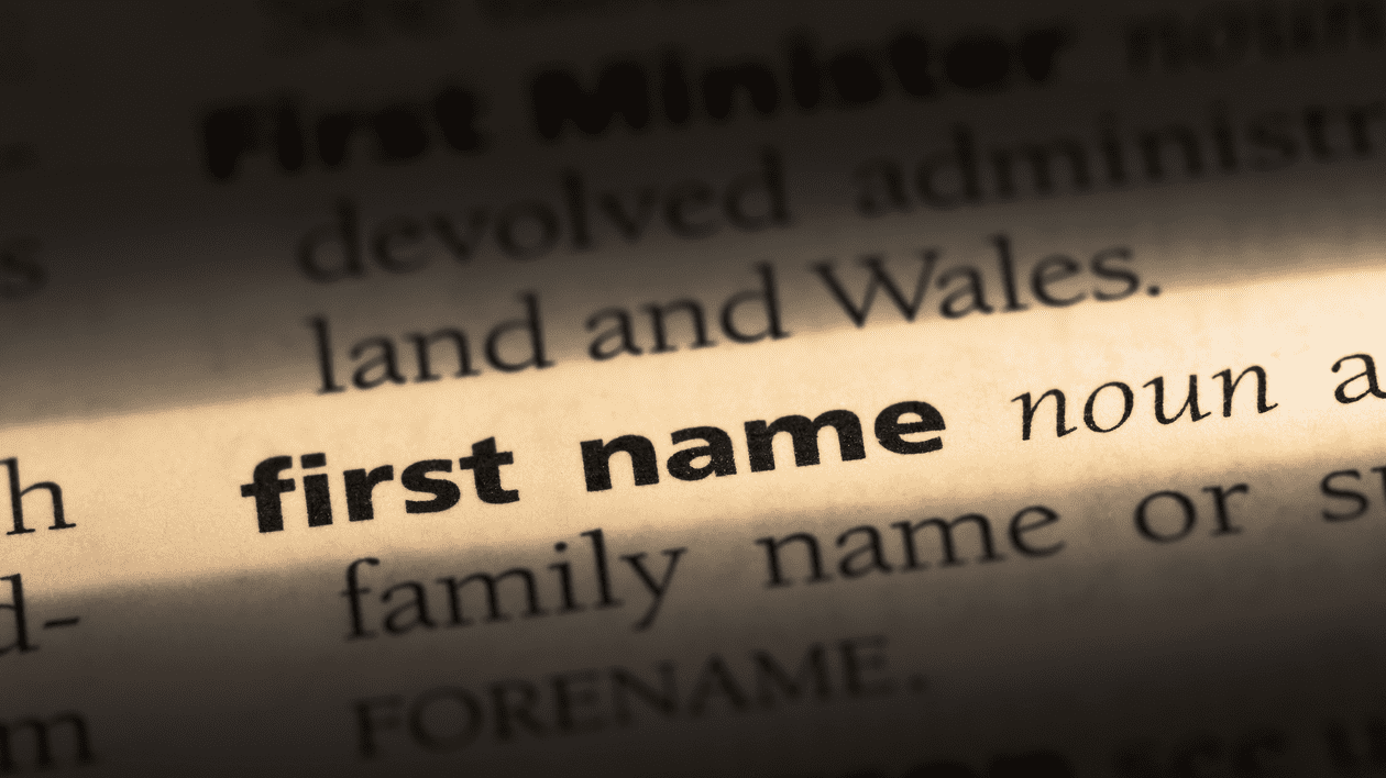 Care este Last Name și cum îl deosebești de First Name
