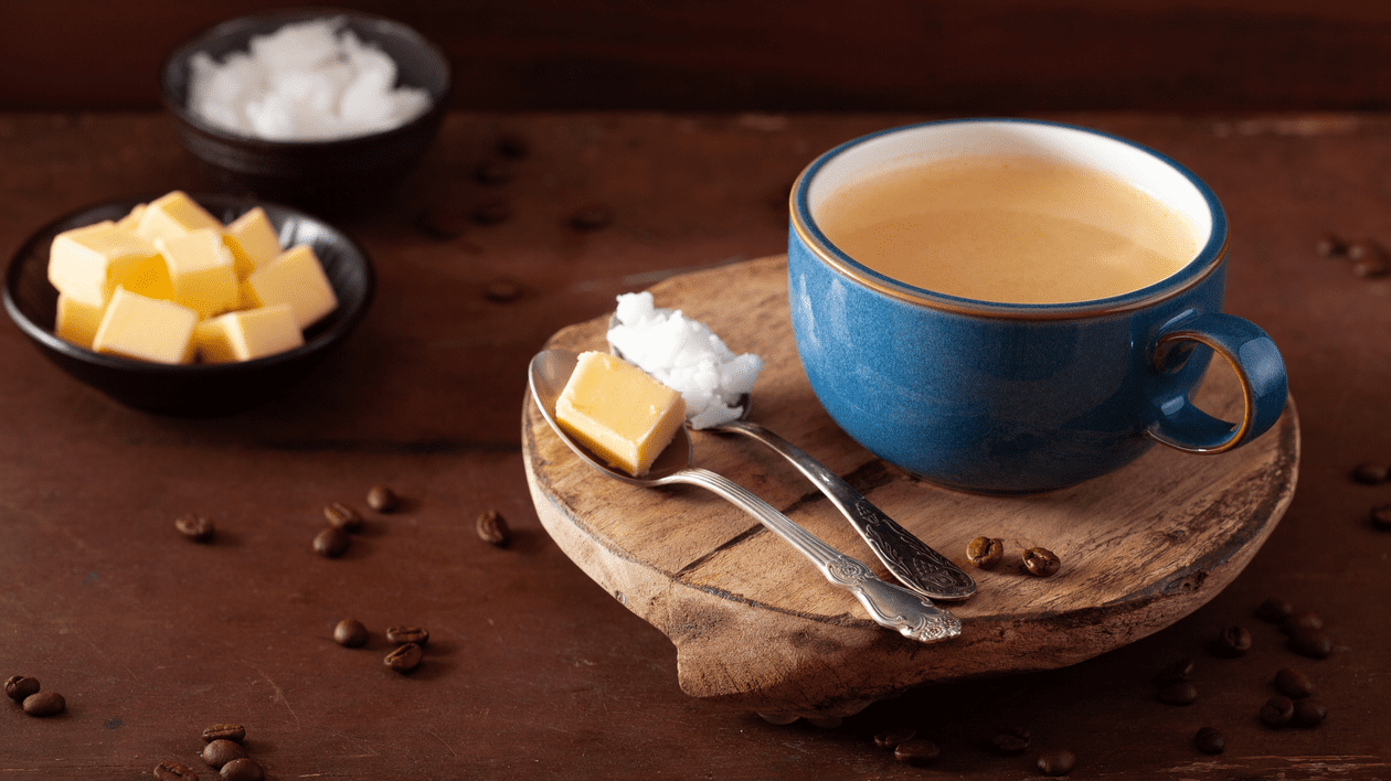 De ce pun oamenii unt în cafea. Secretul din spatele acestui obicei