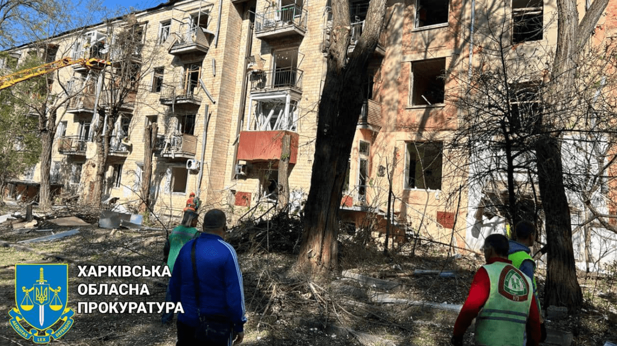 Război în Ucraina, ziua 802 | Centrul orașului Harkov, lovit de ruși cu bombe ghidate, în Duminica Paștelui