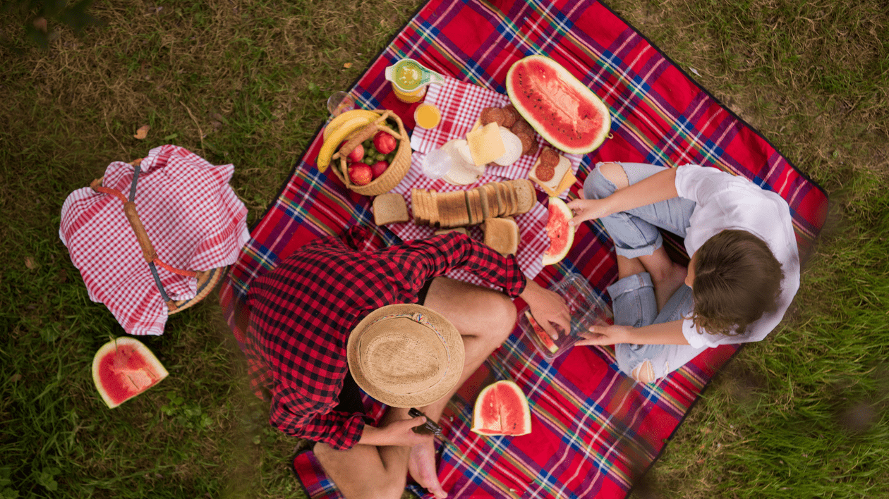 Idei de gustări pentru un picnic reușit