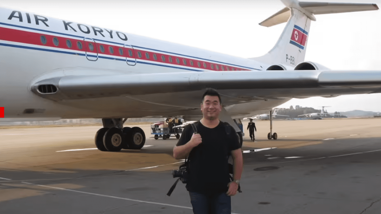 Filmări interzise de la bordul unui avion al companiei aeriene a liderului nord-coreean Kim Jong-un: „E ca și cum ai vizita un muzeu” | VIDEO