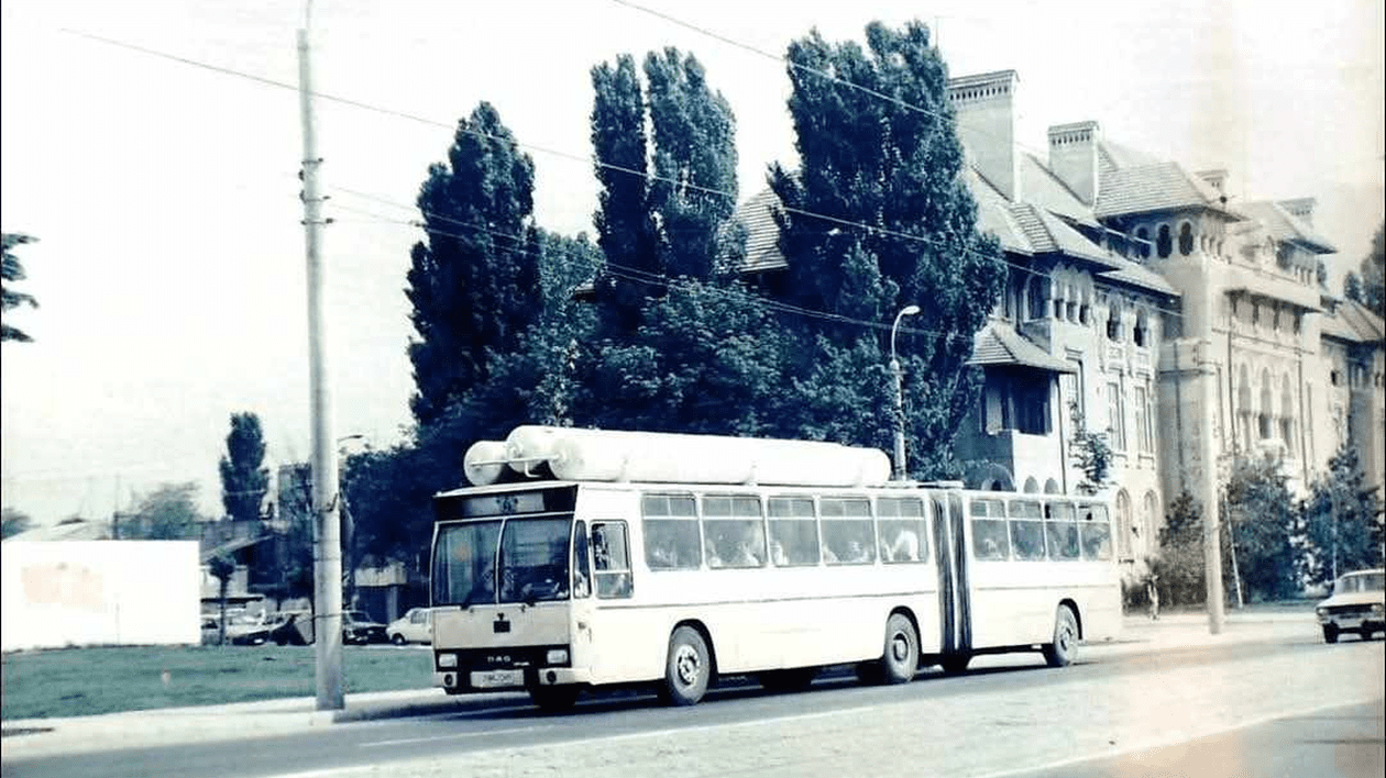 „Autobuzele rachetă” din Brăila și alte orașe din România care i-au alertat pe americani