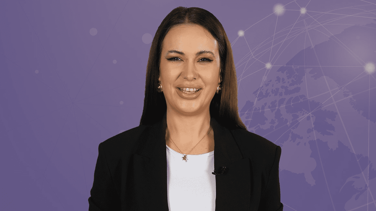 Denisa Macovei, rubrica 5 Știri by Libertatea - monden
