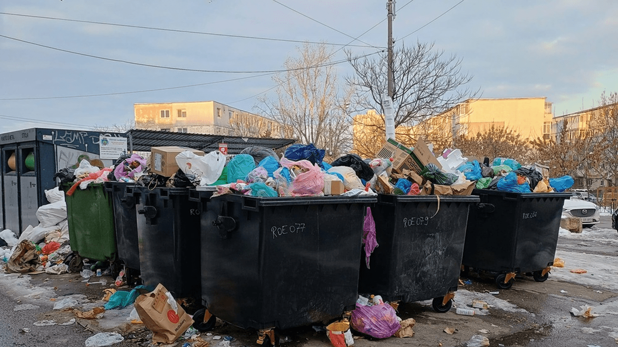 Stare de urgență cerută la Ploiești din cauza gunoaielor. Anunțul prefectului
