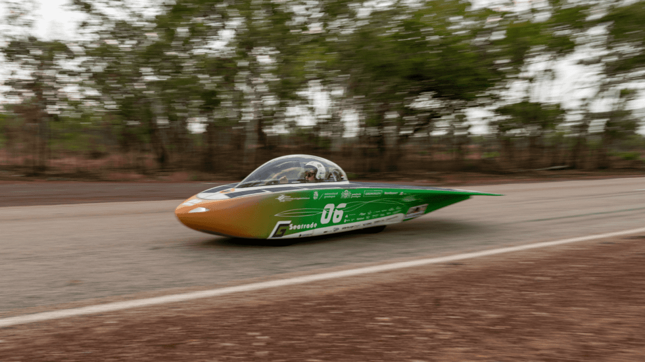 Mașină Bridgestone World Solar Challenge.