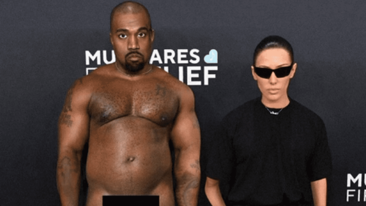 Kanye West - gol, Bianca Censori - îmbrăcată, experiment al unei scriitoare: „Trupurile bărbaților le aparțin. Corpul unei femei este al tuturor”