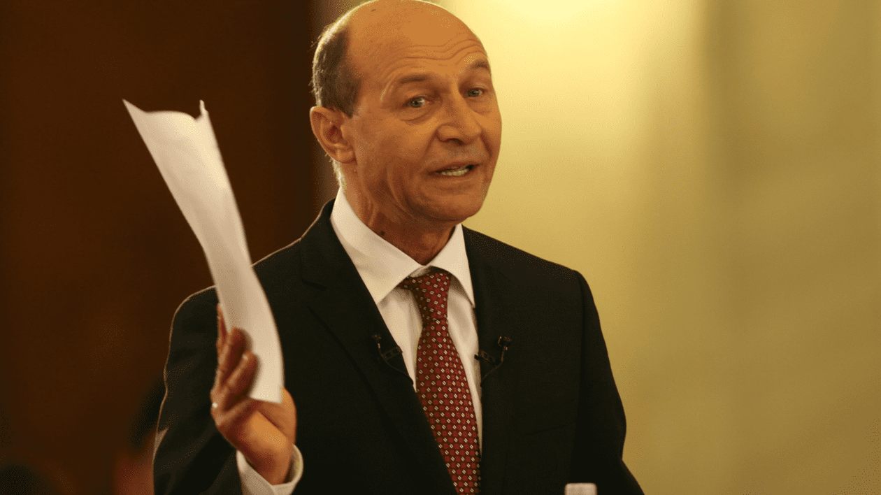 Traian Băsescu, atac la Donald Trump: „Măcelarul de la Casa Albă” slăbeşte consistent capacitatea de apărare a Ucrainei pentru ca Putin să poată lovi nestigherit