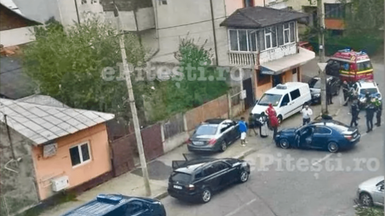 Bătaie în plină stradă la Pitești