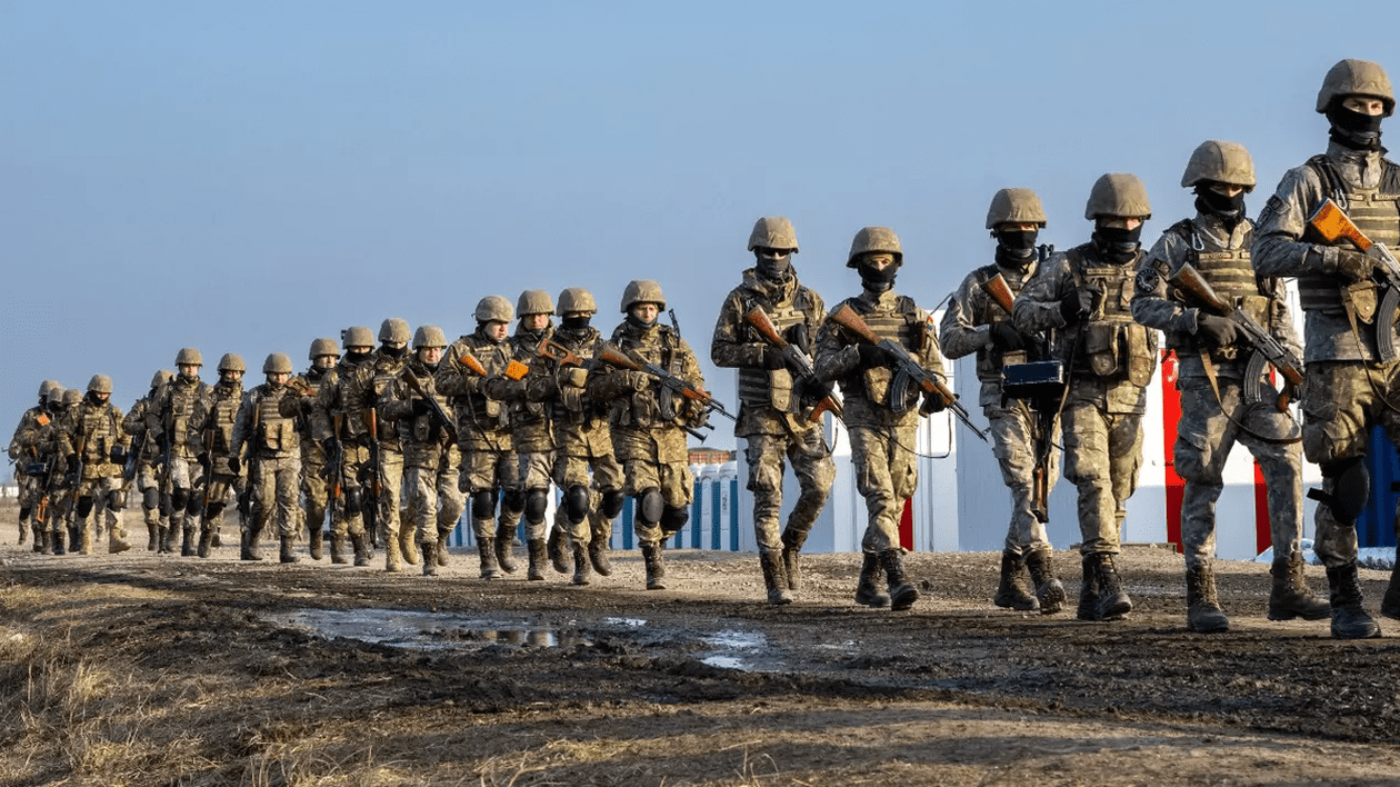 MApN dezminte o nouă știre falsă care circulă în mediul online privind suspendarea unor drepturi salariale pentru militari: „E o tehnică de manipulare”