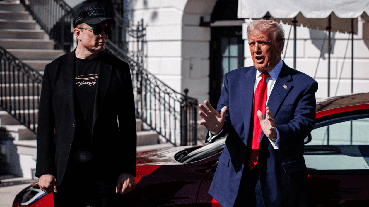 Trump le-a spus apropiaților săi că Musk va pleca în curând din administrație. Casa Albă neagă
