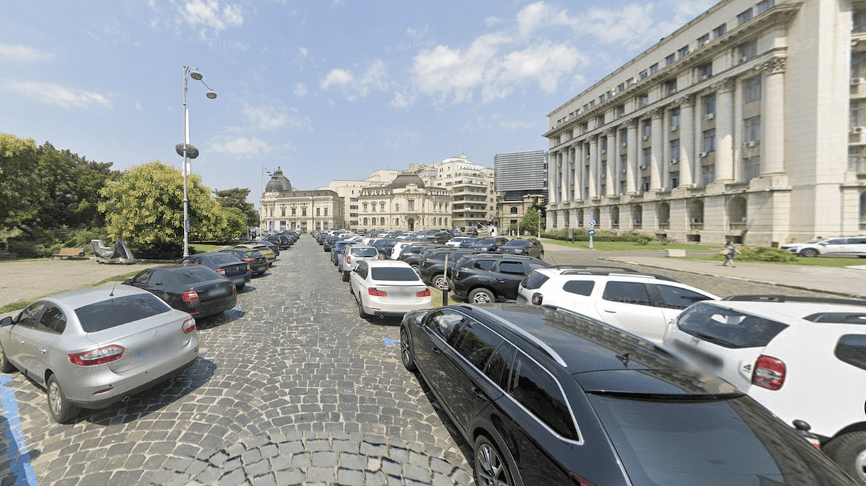 Piața Revoluției din București