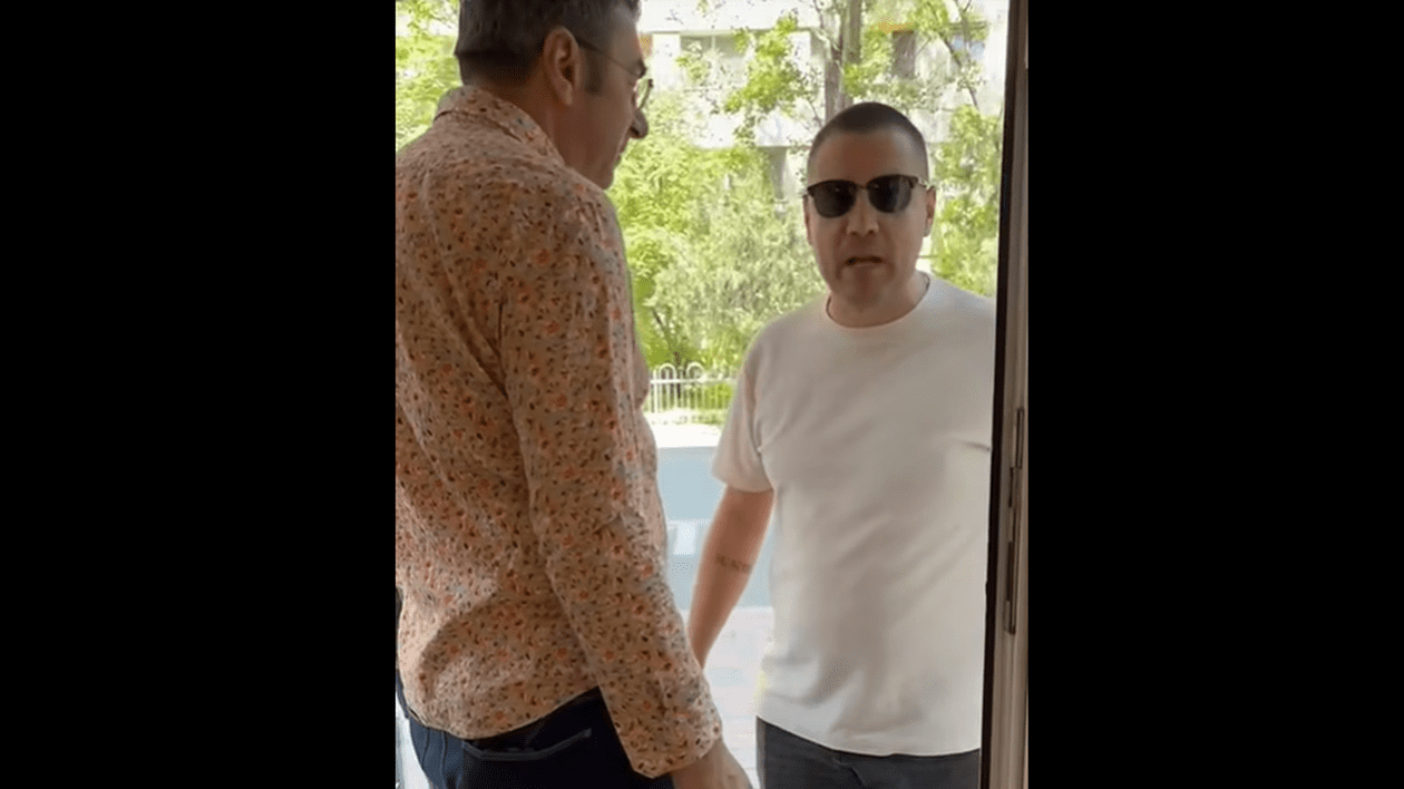 Un tată scandalagiu urmărește o femeie în sectorul 3, în timp ce înjură și amenință, dintr-un motiv stupid. Apoi lovește și scuipă o altă femeie care îi sare în ajutor: „Îți dau una de zbori în IOR”