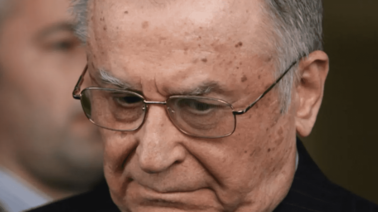 Ion Iliescu internat - portret Ion Iliescu